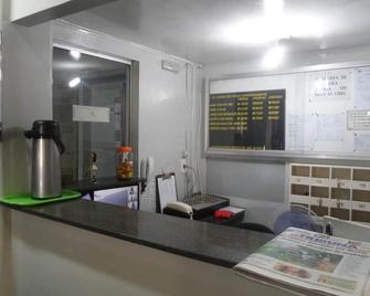 Hotel Avenida - ויטוריה - דלפק קבלה