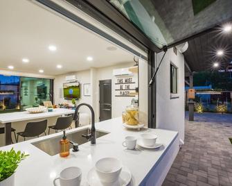 Chandler Vacation Rentals - Chandler - Restaurant