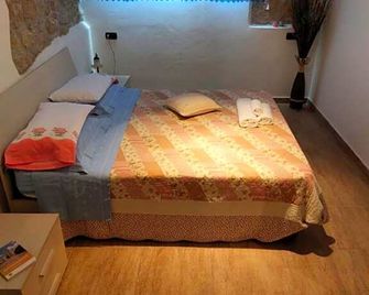 B&B Casale Giovannozzi - Ascoli Piceno - Schlafzimmer