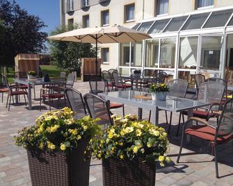 Hotel Am Quellberg - Recklinghausen - Patio