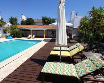 Apartment Suite with Living Room and Kitchenette - Estremoz - Bazén