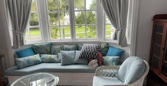 Floriana Guest House - Cairns - Sala de estar