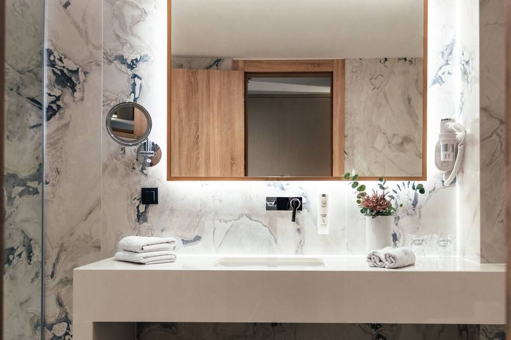 Bathroom view of City Hotel Dubrovnik