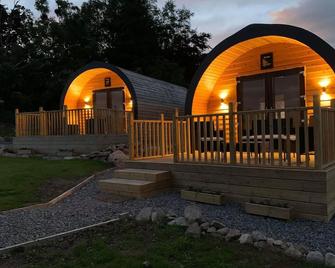 Daviot Luxury Pods - Inverness - Building