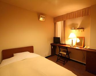 Business Daiichi Hotel Omihachiman - Ōmihachiman - Schlafzimmer