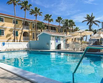 Silver Surf Gulf Beach Resort - Bradenton - Pool