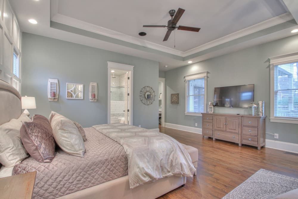 Beautiful Luxury Home Near 12th South w/ Front Porch and Deck - ناشفيل (تينيسي) - غرفة نوم