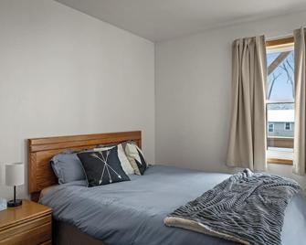 1 bed, 1 bath, Studio Aparment #10 Moorcroft, WY - Moorcroft - Habitación