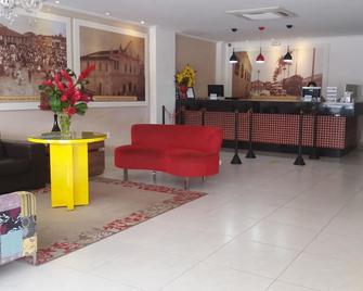 Parati Palace Hotel - Santo Antônio de Jesus - Front desk