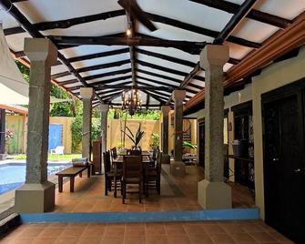 Villa Helena de Hermosa - Playa Hermosa - Patio