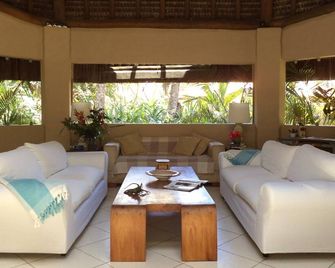 Nirvana Beach Hotel - Maraú - Living room
