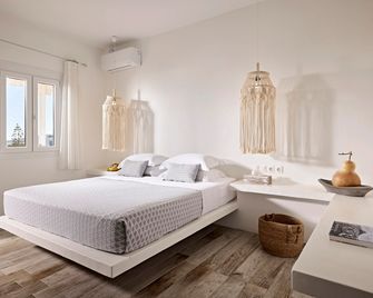 Santa Maria Village - Plaka