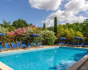 Trilo Dalia - Marina di Grosseto - Piscina