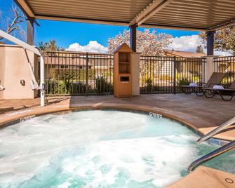 Best Western Garden Inn - Santa Rosa - Pool