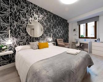 Vizcainos Home Away - Segovia - Bedroom