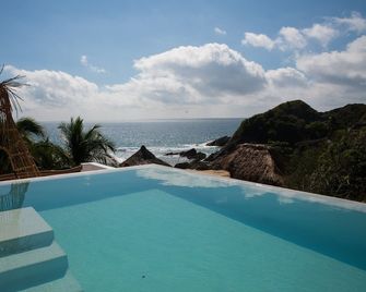 El Alquimista Yoga Spa - Zipolite - Piscina