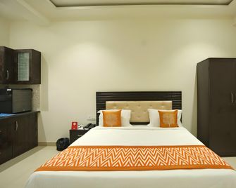 Anamsa Residency - Vrindavan - Bedroom
