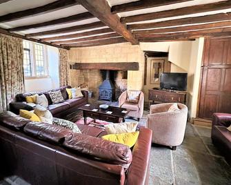 Pitchers is a Grade 11 Cotswold Stone House in the centre of Chipping Campden. - 奇平卡姆登 - 客廳