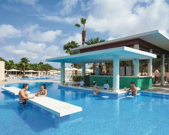 Hotel Riu Cabo Verde - Espargos - Zwembad