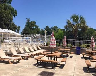 King Condo at Holiday Hills - Branson - Patio