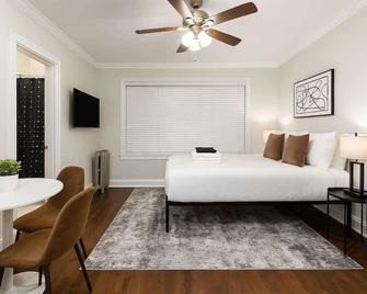 Modern Studio Retreat– Near Museum & Parks - Chicago - Habitación