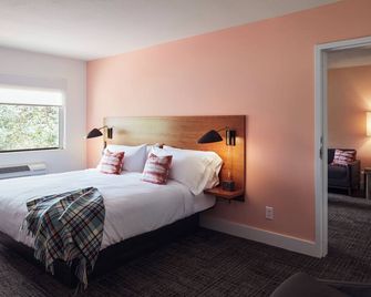 The Longleaf Hotel - ראליי - חדר שינה