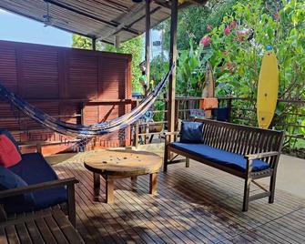 Casa Completa e Espaçosa há Apenas 50 Metros da Praia da Conceição - Fernando de Noronha - Balcony