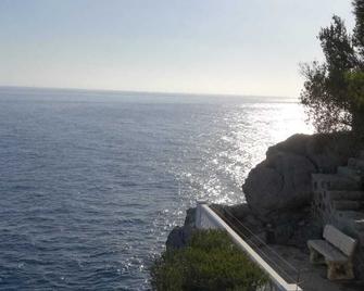 Rent apartment with pool in natural setting - Almuñécar - Strand