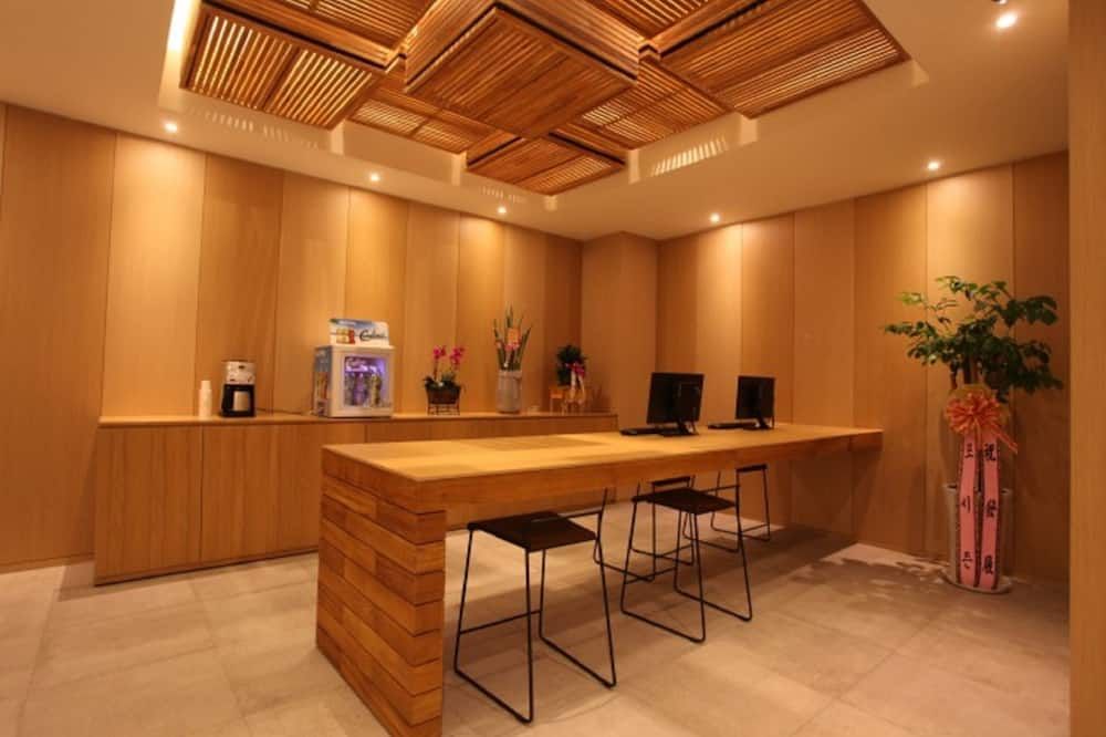 ديزاينرز هوتل ذا ريتش