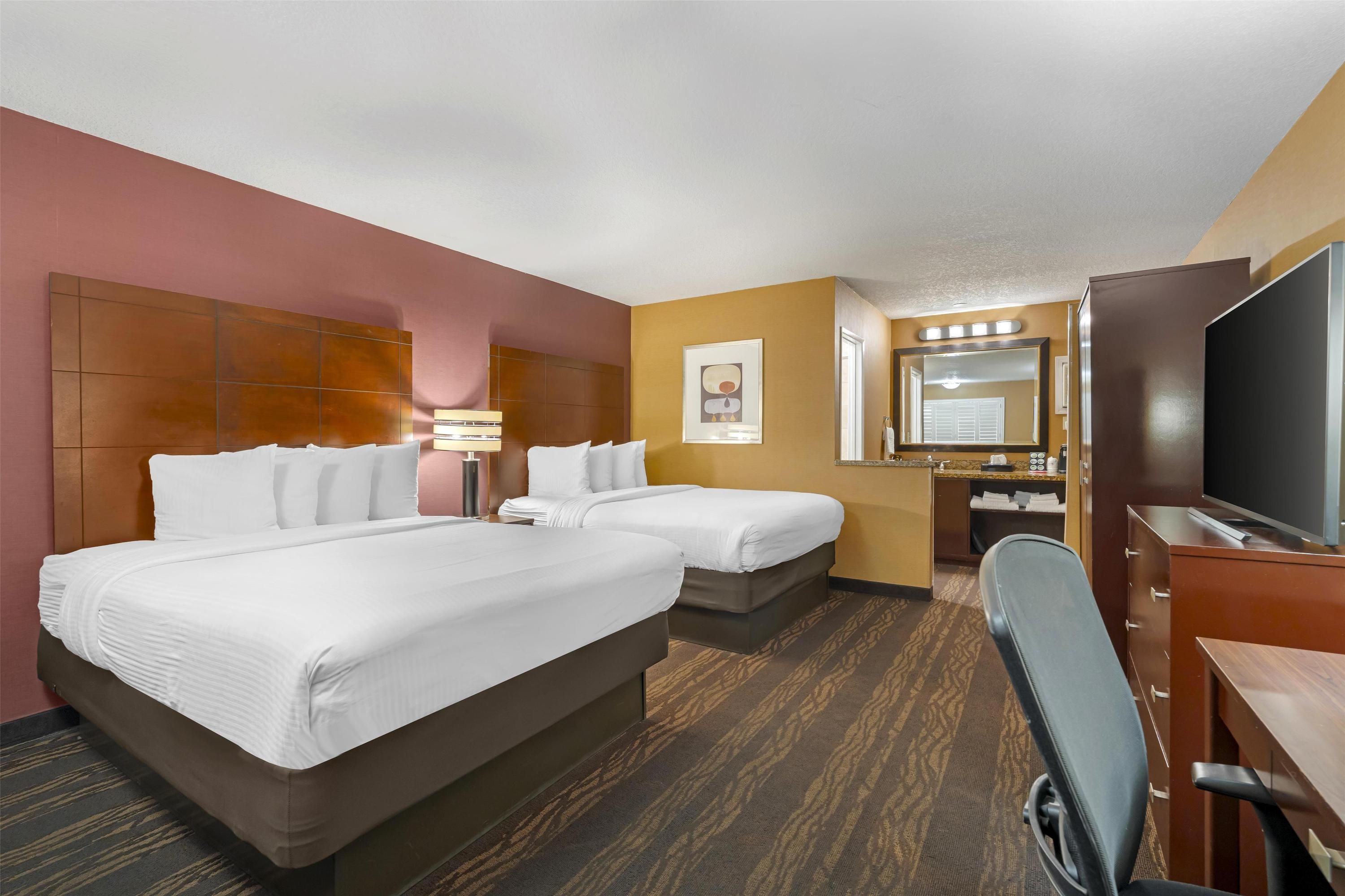 Best Western Plus Stovall's Inn