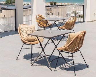 Copacabana Hotel Design - Margherita di Savoia - Balcón