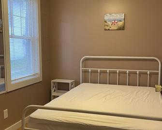It's All About Location! - Sylvan Beach - Bedroom