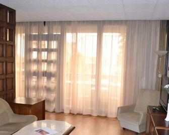 Hotel Konferencia - Győr - Stue