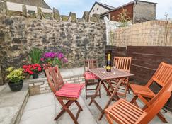 Bennett Street - Buxton - Patio