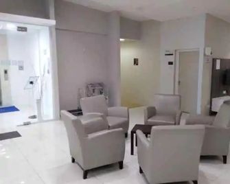 1acs Residence - Кучинг