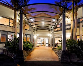 Whangaparaoa Lodge Motel - אוקלנד - בניין
