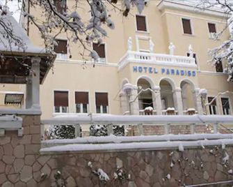 Hotel Paradiso - Spoleto - Gebäude