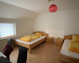 Gasthaus Wendischbrome - Brome - Habitación