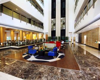 Abu Sarovar Portico Hotel - Chennai - Madrás - Lobby