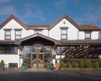 Wycliffe Hotel - Stockport - Building