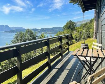 Gorgeous Home In Norheimsund With Wifi - Norheimsund - Balcony
