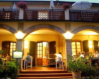 Hotel Le Renaie - סן ג'ימיניאנו - בניין