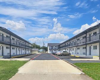 1902 Studios - 大草原城 - 建築