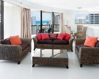 Breakfree Longbeach Surfers Paradise - Surfers Paradise - Living room