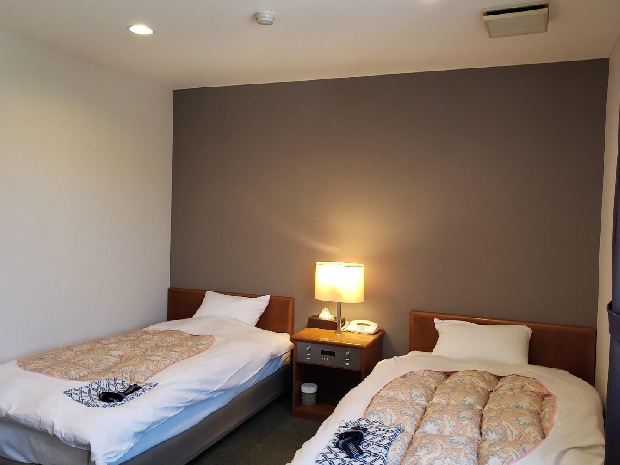 Businesshotel Shell - Ōmihachiman - Schlafzimmer