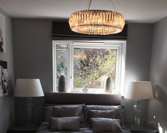 The Town House Kinsale, Hosted by Exquisite holiday homes, sleeps 16 - Kinsale - Pokój dzienny