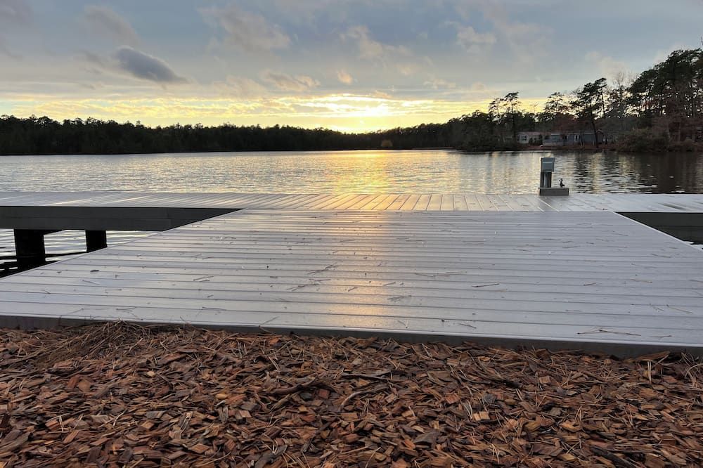 Swan Lake Resort - Galloway