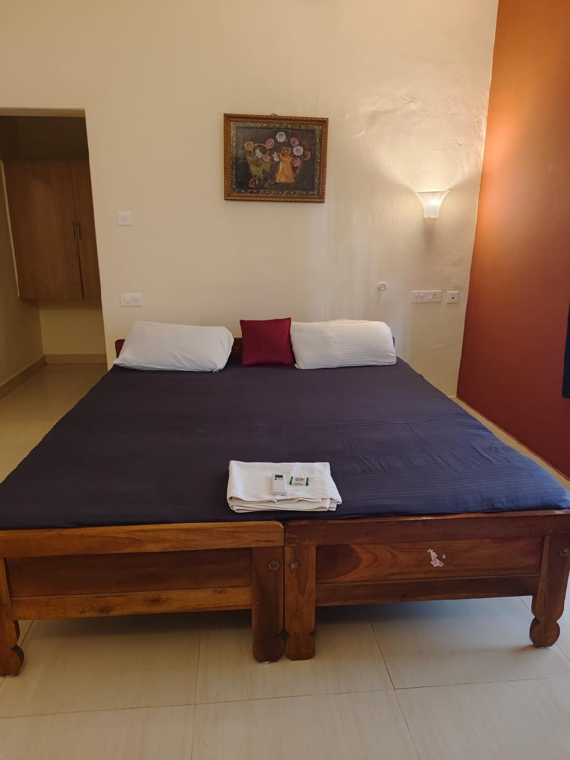 Coral Cove Beach Resort - Varkala - Bedroom