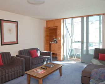 The Perisher Valley Hotel - Perisher Valley