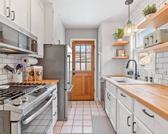 Minnestay Cape Cod Charmer | - Minneapolis - Cuisine